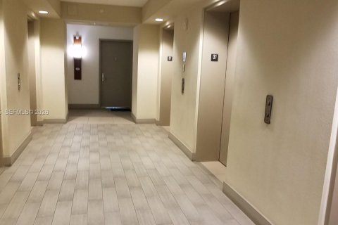 Copropriété à louer à Miami, Floride: 1 chambre, 76.27 m2 № 1999555 - photo 6