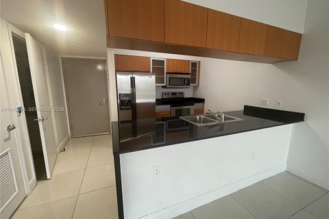Copropriété à louer à Miami, Floride: 1 chambre, 76.27 m2 № 1999555 - photo 11