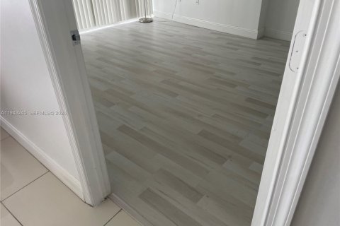 Copropriété à louer à Miami, Floride: 1 chambre, 76.27 m2 № 1999555 - photo 21