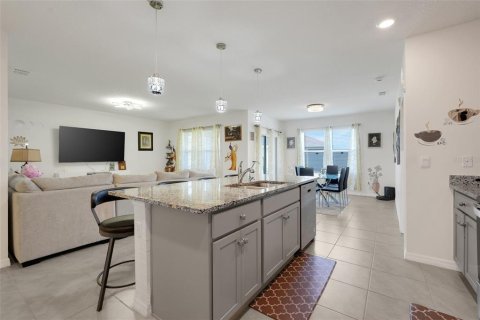 House in Haines City, Florida 3 bedrooms, 160.26 sq.m. № 2195935 - photo 13