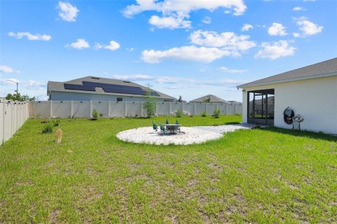 House in Haines City, Florida 3 bedrooms, 160.26 sq.m. № 2195935 - photo 29