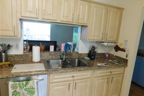 House in Clermont, Florida 2 bedrooms, 123.93 sq.m. № 1532002 - photo 5