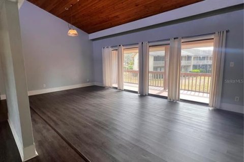 Condo in Haines City, Florida, 1 bedroom  № 1525840 - photo 5