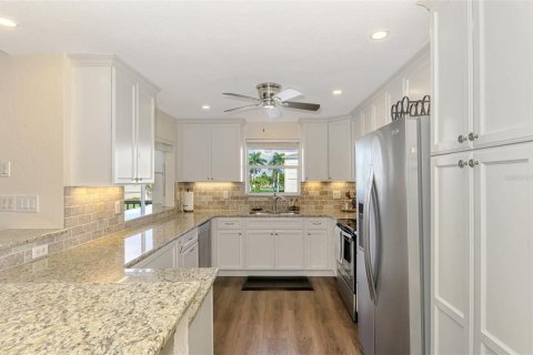 Condo in Punta Gorda, Florida, 3 bedrooms  № 2166665 - photo 22