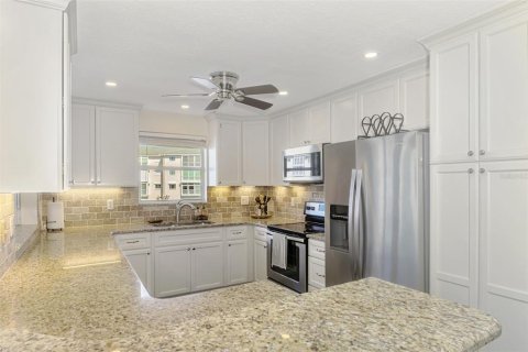 Condo in Punta Gorda, Florida, 3 bedrooms  № 2166665 - photo 21