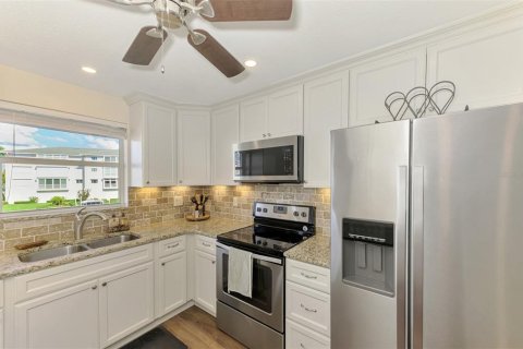 Condo in Punta Gorda, Florida, 3 bedrooms  № 2166665 - photo 24
