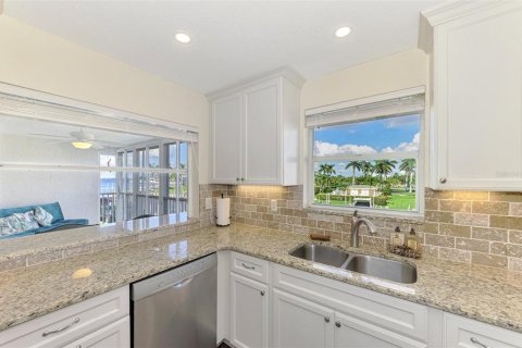 Condo in Punta Gorda, Florida, 3 bedrooms  № 2166665 - photo 25