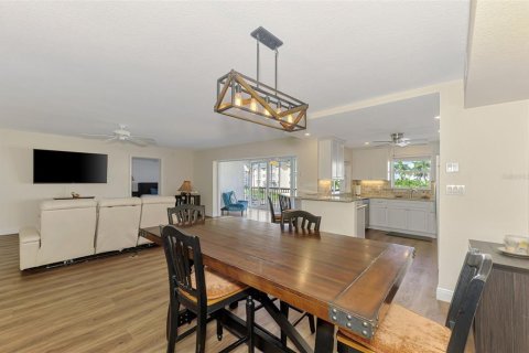 Condo in Punta Gorda, Florida, 3 bedrooms  № 2166665 - photo 18