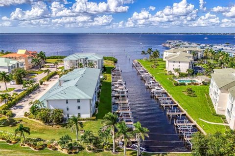 Condo in Punta Gorda, Florida, 3 bedrooms  № 2166665 - photo 3