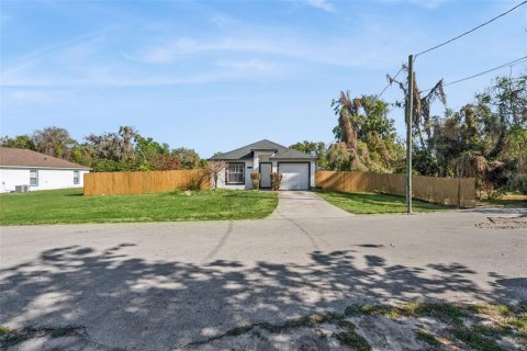 Villa ou maison à vendre à Apopka, Floride: 3 chambres, 110.18 m2 № 2312450 - photo 17