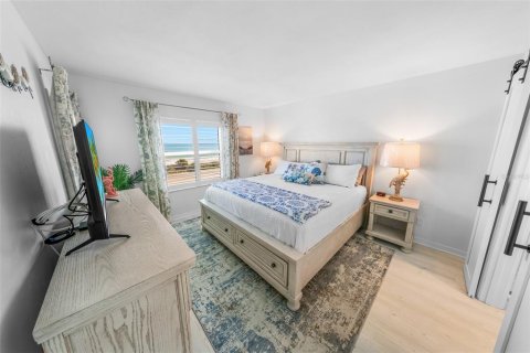 Condo in Ormond-by-the-Sea, Florida, 2 bedrooms № 2386621 - photo 12