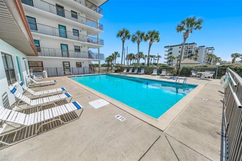 Condo in Ormond-by-the-Sea, Florida, 2 bedrooms № 2386621 - photo 30