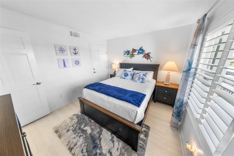 Condo in Ormond-by-the-Sea, Florida, 2 bedrooms № 2386621 - photo 22