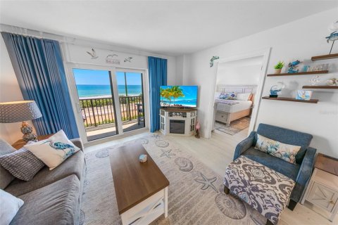 Condo in Ormond-by-the-Sea, Florida, 2 bedrooms № 2386621 - photo 11