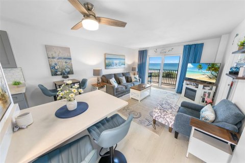 Condo in Ormond-by-the-Sea, Florida, 2 bedrooms № 2386621 - photo 2