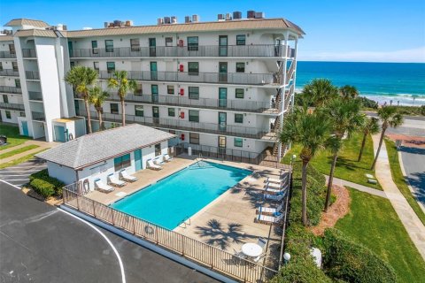 Condo in Ormond-by-the-Sea, Florida, 2 bedrooms № 2386621 - photo 29