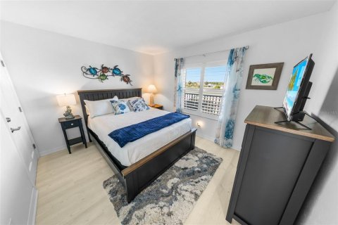 Condo in Ormond-by-the-Sea, Florida, 2 bedrooms № 2386621 - photo 21