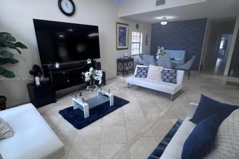 Casa en venta en Coral Springs, Florida, 3 dormitorios, 129.13 m2 № 2044621 - foto 13