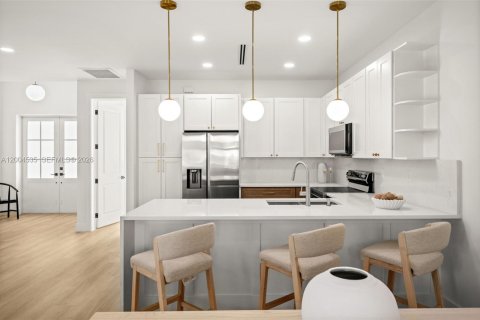 House in Lehigh Acres, Florida 3 bedrooms, 142.7 sq.m. № 2068622 - photo 16