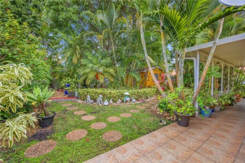 Immobilier commercial à vendre à Miami, Floride: 185.99 m2 № 2025226 - photo 24