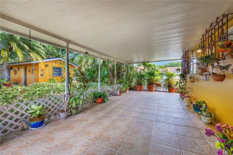 Immobilier commercial à vendre à Miami, Floride: 185.99 m2 № 2025226 - photo 22