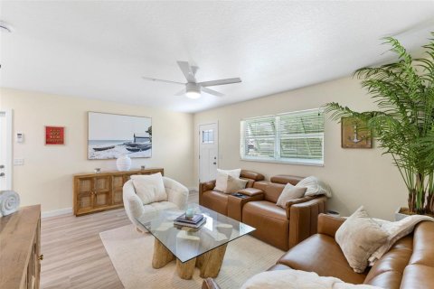Villa ou maison à vendre à Hernando Beach, Floride: 2 chambres, 86.86 m2 № 1771226 - photo 5