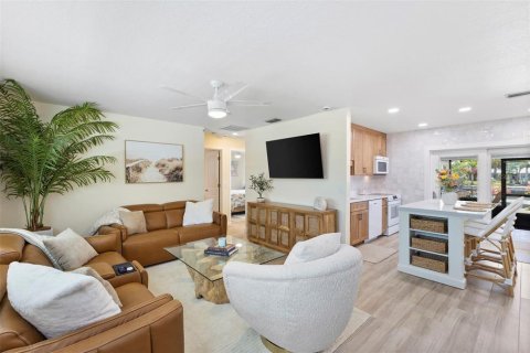Villa ou maison à vendre à Hernando Beach, Floride: 2 chambres, 86.86 m2 № 1771226 - photo 3