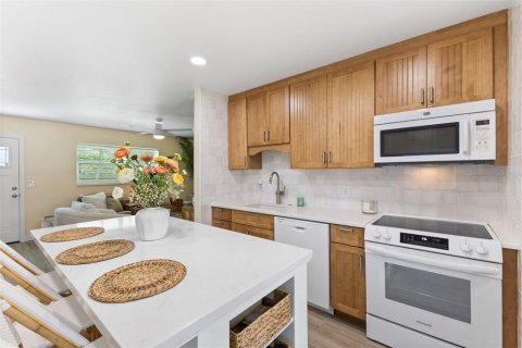 Villa ou maison à vendre à Hernando Beach, Floride: 2 chambres, 86.86 m2 № 1771226 - photo 10