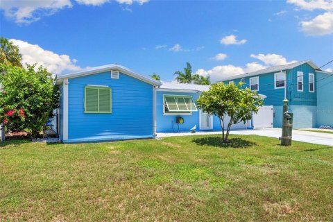 Villa ou maison à vendre à Hernando Beach, Floride: 2 chambres, 86.86 m2 № 1771226 - photo 2