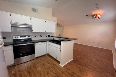 House in Palm Harbor, Florida 2 bedrooms, 78.04 sq.m. № 1678416 - photo 7