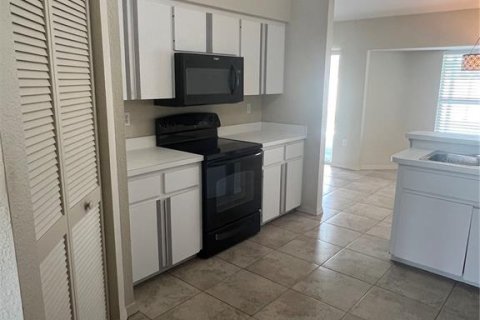 Villa ou maison à louer à Port Charlotte, Floride: 3 chambres, 152.36 m2 № 2419234 - photo 7
