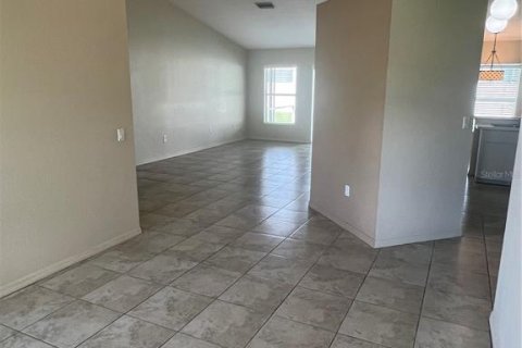 Villa ou maison à louer à Port Charlotte, Floride: 3 chambres, 152.36 m2 № 2419234 - photo 3