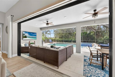 House in Riverview, Florida 4 bedrooms, 295.8 sq.m. № 1813803 - photo 20