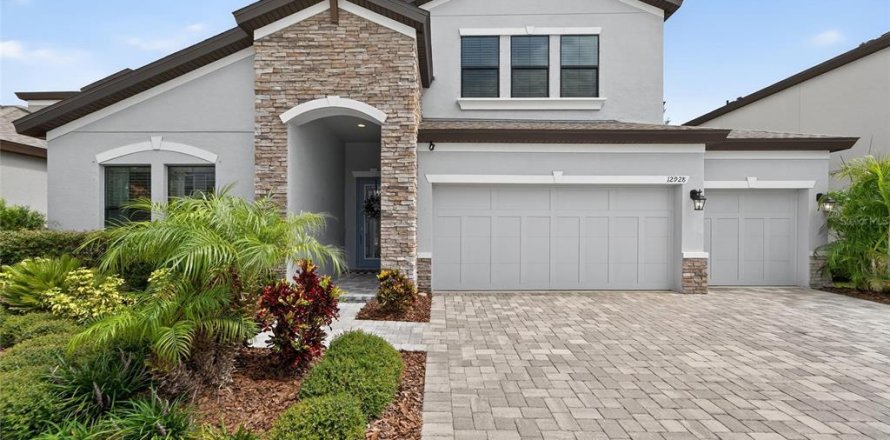 House in Riverview, Florida 4 bedrooms, 295.8 sq.m. № 1813803