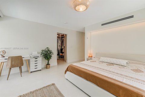 Купить виллу или дом в Майами-Бич, Флорида 4 спальни, 197.14м2, № 2049574 - фото 14