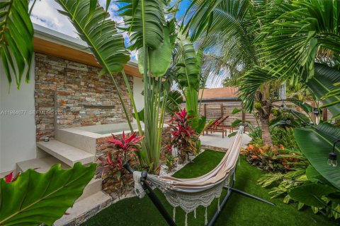 Купить виллу или дом в Майами-Бич, Флорида 4 спальни, 197.14м2, № 2049574 - фото 28
