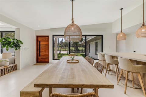 Купить виллу или дом в Майами-Бич, Флорида 4 спальни, 197.14м2, № 2049574 - фото 3