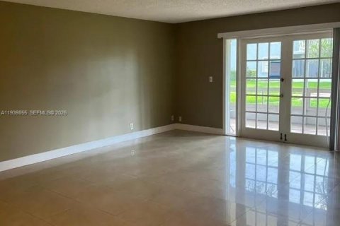 Copropriété à louer à Davie, Floride: 2 chambres, 115.2 m2 № 1997091 - photo 6