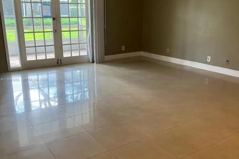Copropriété à louer à Davie, Floride: 2 chambres, 115.2 m2 № 1997091 - photo 5