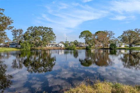 Casa en venta en Saint Petersburg, Florida, 3 dormitorios, 155.52 m2 № 1909475 - foto 27
