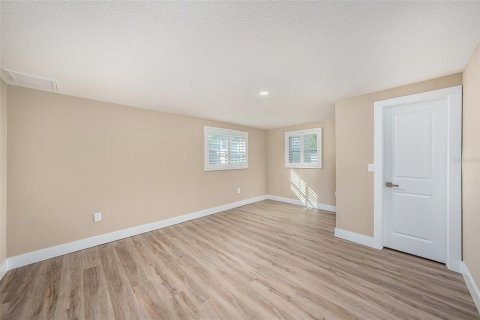 Casa en venta en Saint Petersburg, Florida, 3 dormitorios, 155.52 m2 № 1909475 - foto 18