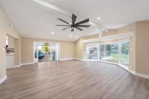 Casa en venta en Saint Petersburg, Florida, 3 dormitorios, 155.52 m2 № 1909475 - foto 7