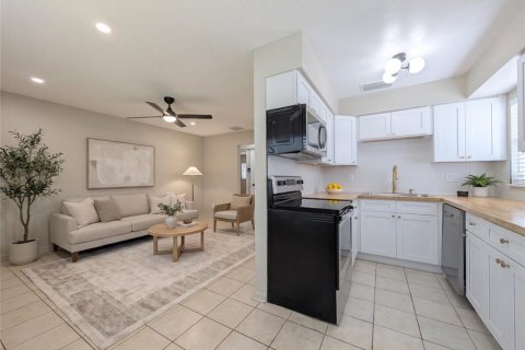 Appartement à louer à Altamonte Springs, Floride: 2 chambres, 90.12 m2 № 2399510 - photo 3