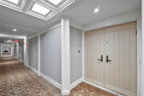 Copropriété à vendre à Miami, Floride: 2 chambres, 152.55 m2 № 1801127 - photo 1