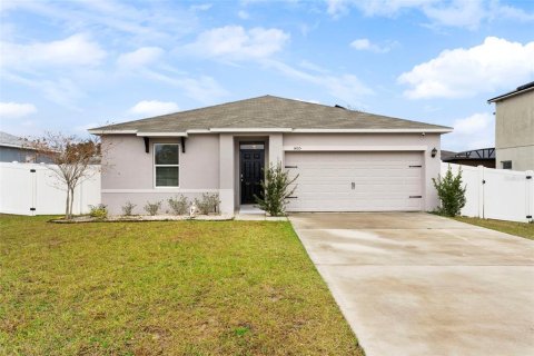 House in Kissimmee, Florida 4 bedrooms, 139.35 sq.m. № 1820957 - photo 1