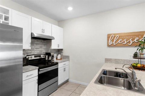 House in Kissimmee, Florida 4 bedrooms, 139.35 sq.m. № 1820957 - photo 8