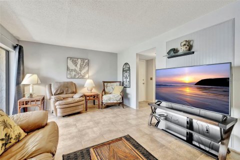 Condo in Sarasota, Florida, 1 bedroom  № 1898806 - photo 7
