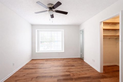 Touwnhouse à vendre à Orlando, Floride: 2 chambres, 109.25 m2 № 2123077 - photo 17