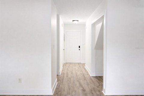 Touwnhouse à vendre à Orlando, Floride: 2 chambres, 109.25 m2 № 2123077 - photo 7