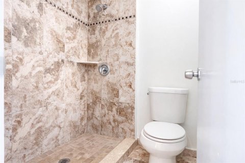 Touwnhouse à vendre à Orlando, Floride: 2 chambres, 109.25 m2 № 2123077 - photo 16
